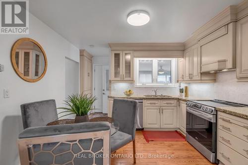 53 Bromley Crescent, Brampton, ON - Indoor Photo Showing Kitchen With Upgraded Kitchen