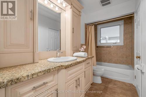 53 Bromley Crescent, Brampton, ON - Indoor Photo Showing Bathroom