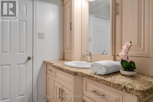 53 Bromley Crescent, Brampton, ON - Indoor Photo Showing Bathroom