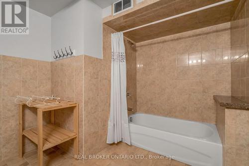 53 Bromley Crescent, Brampton, ON - Indoor Photo Showing Bathroom