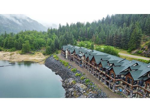 315 - 5570 Broadwater Rd, Castlegar, BC - Outdoor With Body Of Water With View