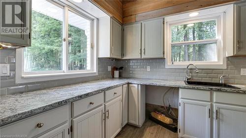 72 South Shore Road, Northern Bruce Peninsula, ON - Indoor Photo Showing Kitchen