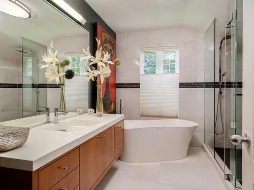 Bathroom - 212 10E Avenue, Saint-Anicet, QC - Indoor Photo Showing Bathroom