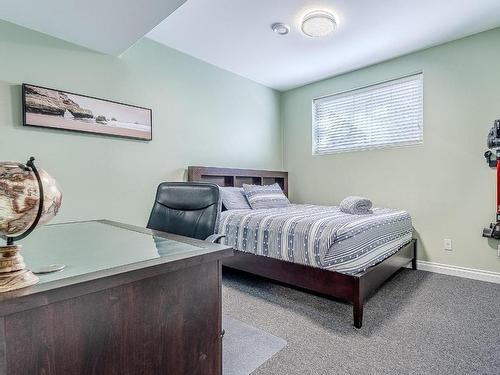2240 Jackson Ave, Merritt, BC - Indoor Photo Showing Bedroom