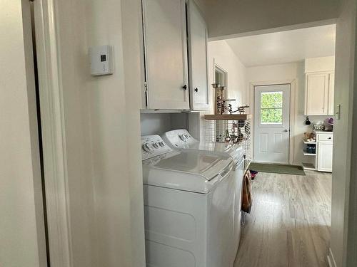 Passageway - 2542  - 2544 Av. St-Alexis, Shawinigan, QC - Indoor Photo Showing Laundry Room