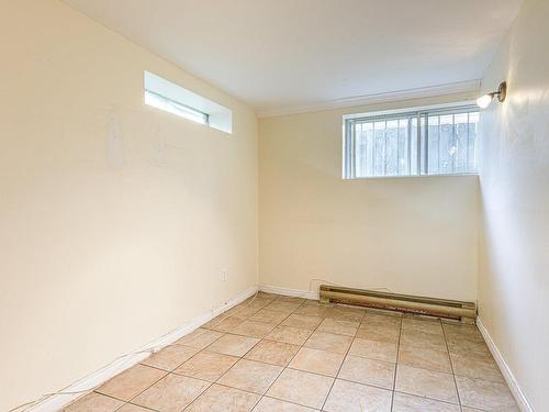Bureau - 1332 Av. Victoria, Longueuil (Greenfield Park), QC - Indoor Photo Showing Other Room