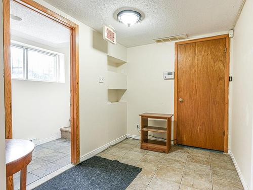 Bureau - 1332 Av. Victoria, Longueuil (Greenfield Park), QC - Indoor Photo Showing Other Room