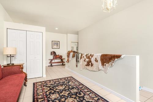 4 Hollingsworth Road, Cherryville, BC - Indoor Photo Showing Bedroom