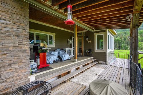 4 Hollingsworth Road, Cherryville, BC - Outdoor With View