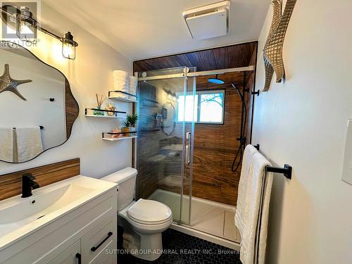 26 Manitou Lane, Kawartha Lakes, ON - Indoor Photo Showing Bathroom