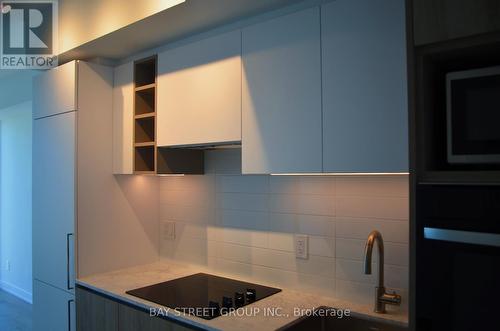 3211 - 319 Jarvis Street, Toronto, ON - Indoor Photo Showing Kitchen