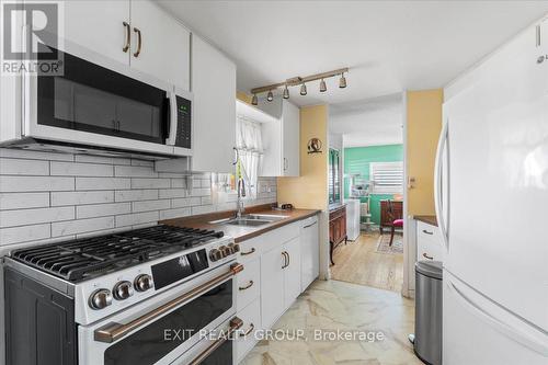 4 Juniper Lane, Belleville, ON - Indoor Photo Showing Kitchen With Double Sink