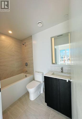 Lph03 - 270 Dufferin Street, Toronto, ON - Indoor Photo Showing Bathroom