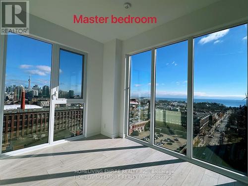 Lph03 - 270 Dufferin Street, Toronto, ON - Indoor Photo Showing Bedroom