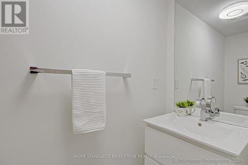 711 - 138 Widdicombe Hill Boulevard, Toronto, ON - Indoor Photo Showing Bathroom