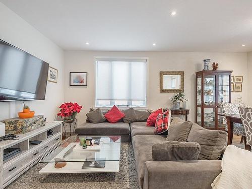 Salon - 4528  - 4532 Av. Earnscliffe, Montréal (Côte-Des-Neiges/Notre-Dame-De-Grâce), QC - Indoor Photo Showing Living Room