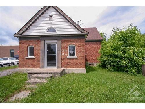 10 King Street, Chesterville, ON 