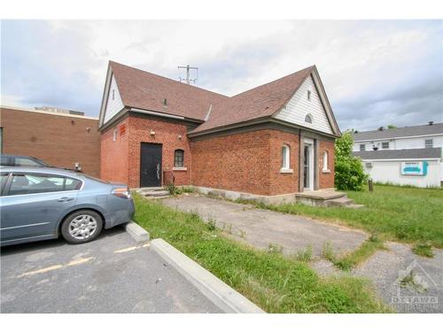 10 King Street, Chesterville, ON 