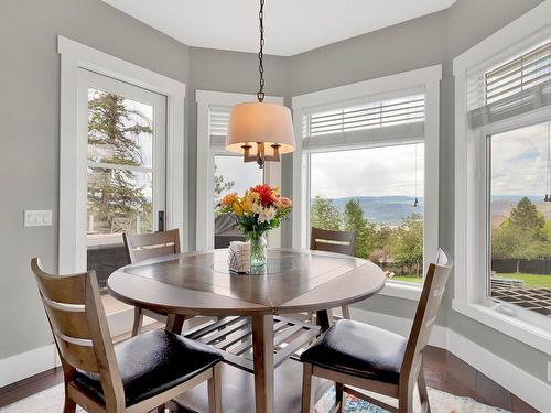 1690 Rose Hill Road, Kamloops, BC - Indoor Photo Showing Dining Room