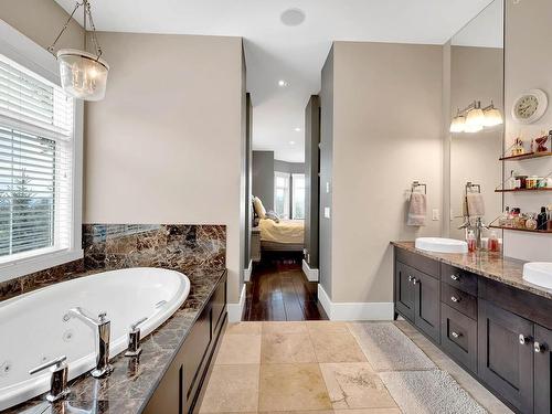 1690 Rose Hill Road, Kamloops, BC - Indoor Photo Showing Bathroom