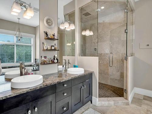 1690 Rose Hill Road, Kamloops, BC - Indoor Photo Showing Bathroom