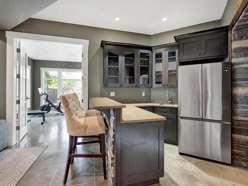 1690 Rose Hill Road, Kamloops, BC - Indoor Photo Showing Kitchen