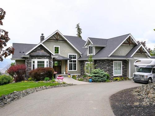 1690 Rose Hill Road, Kamloops, BC - Outdoor With Facade