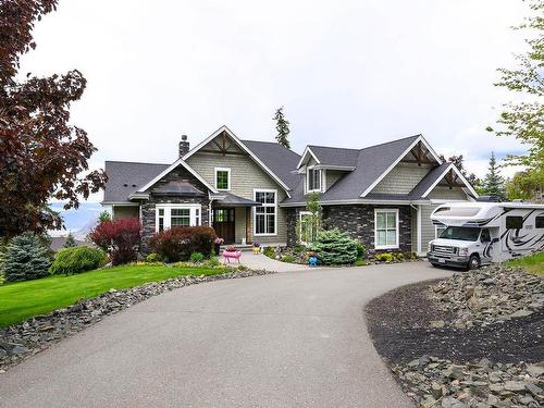 1690 Rose Hill Road, Kamloops, BC - Outdoor With Facade