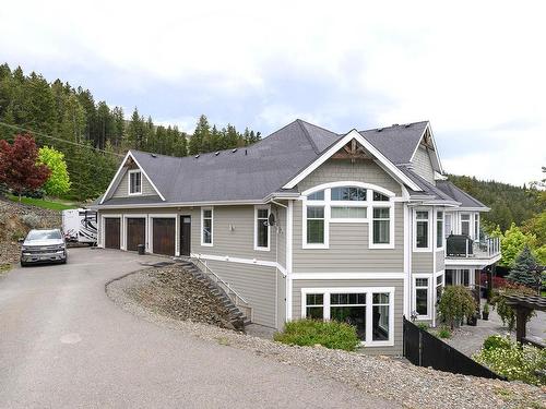 1690 Rose Hill Road, Kamloops, BC - Outdoor With Facade