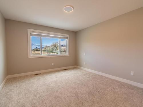 176-8800 Dallas Drive, Kamloops, BC - Indoor Photo Showing Other Room