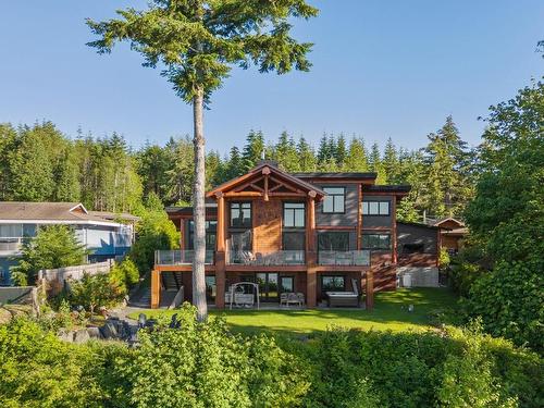 5760 Race Point Rd, Campbell River, BC 