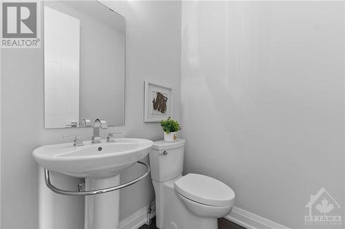 634 Westview Avenue, Ottawa, ON - Indoor Photo Showing Bathroom
