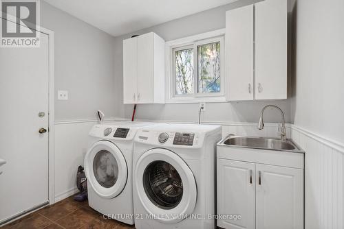 3305 Jackpine Road, Mississauga, ON - Indoor Photo Showing Laundry Room