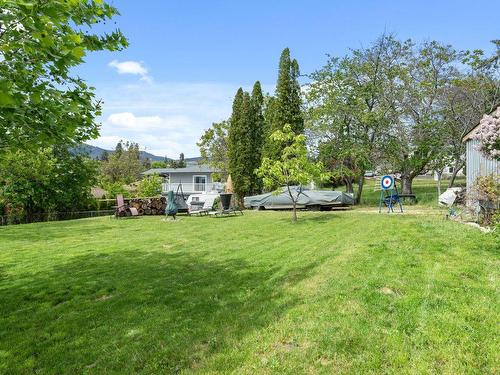 858 Douglas Road, West Kelowna, BC - Outdoor