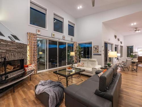 209 Ricard Place, Okanagan Falls, BC - Indoor Photo Showing Living Room With Fireplace