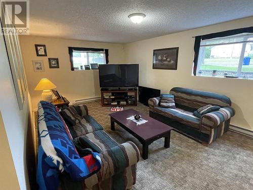 3946 Wren Avenue, Terrace, BC - Indoor Photo Showing Living Room