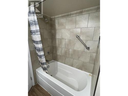 3946 Wren Avenue, Terrace, BC - Indoor Photo Showing Bathroom