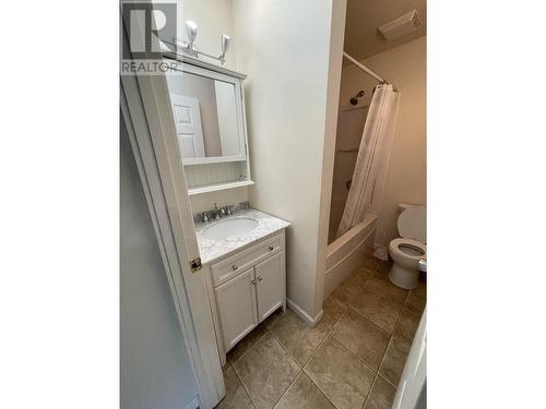 3946 Wren Avenue, Terrace, BC - Indoor Photo Showing Bathroom