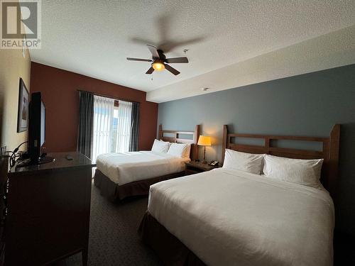 1200 Rancher Creek Road Road Unit# 445, Osoyoos, BC - Indoor Photo Showing Bedroom