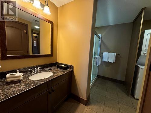 1200 Rancher Creek Road Road Unit# 445, Osoyoos, BC - Indoor Photo Showing Bathroom