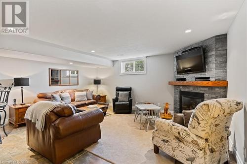 930 10Th Avenue E, Owen Sound, ON - Indoor Photo Showing Living Room With Fireplace