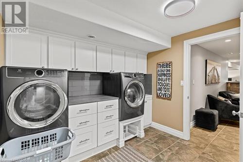 930 10Th Avenue E, Owen Sound, ON - Indoor Photo Showing Laundry Room