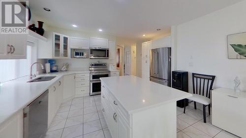 24 Sandpiper Place, Osoyoos, BC - Indoor Photo Showing Kitchen With Stainless Steel Kitchen With Double Sink