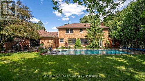1370 Corley Drive, London, ON - Outdoor With In Ground Pool