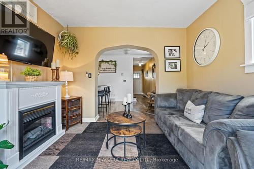 84 Steele Street, Port Colborne, ON - Indoor Photo Showing Living Room With Fireplace