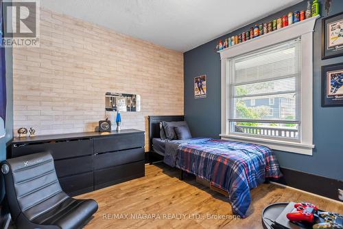 84 Steele Street, Port Colborne, ON - Indoor Photo Showing Bedroom