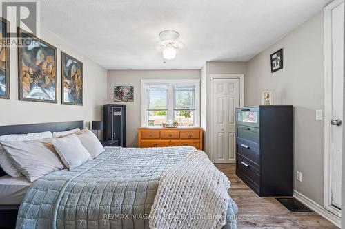 84 Steele Street, Port Colborne, ON - Indoor Photo Showing Bedroom