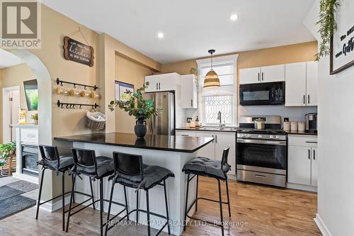 84 Steele Street, Port Colborne, ON - Indoor Photo Showing Kitchen With Upgraded Kitchen