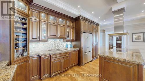 1406 - 2287 Lake Shore Boulevard W, Toronto, ON - Indoor Photo Showing Kitchen