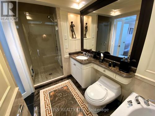 1406 - 2287 Lake Shore Boulevard W, Toronto, ON - Indoor Photo Showing Bathroom
